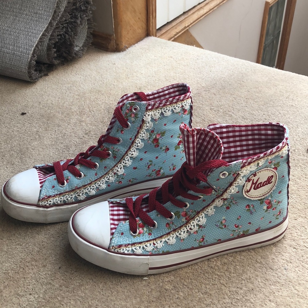Ornamental Hightops